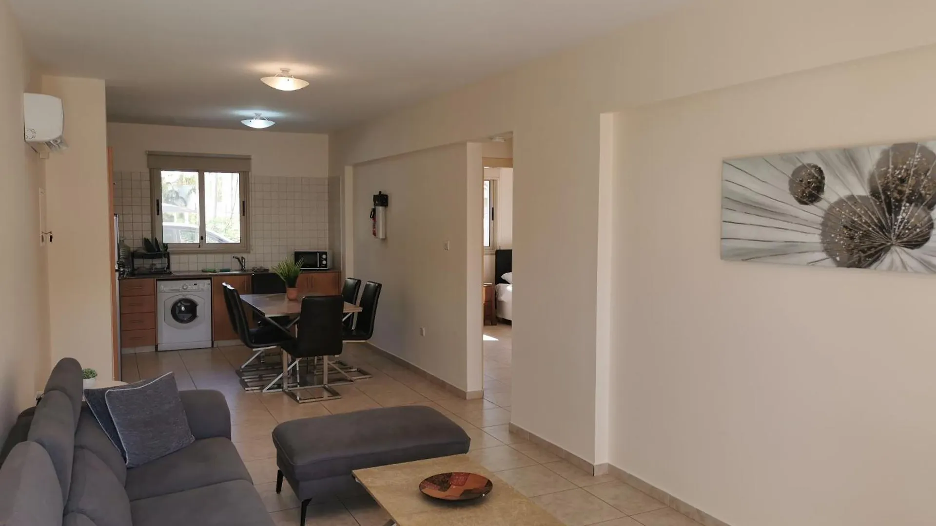Beach Bliss Apartment بروتاراس