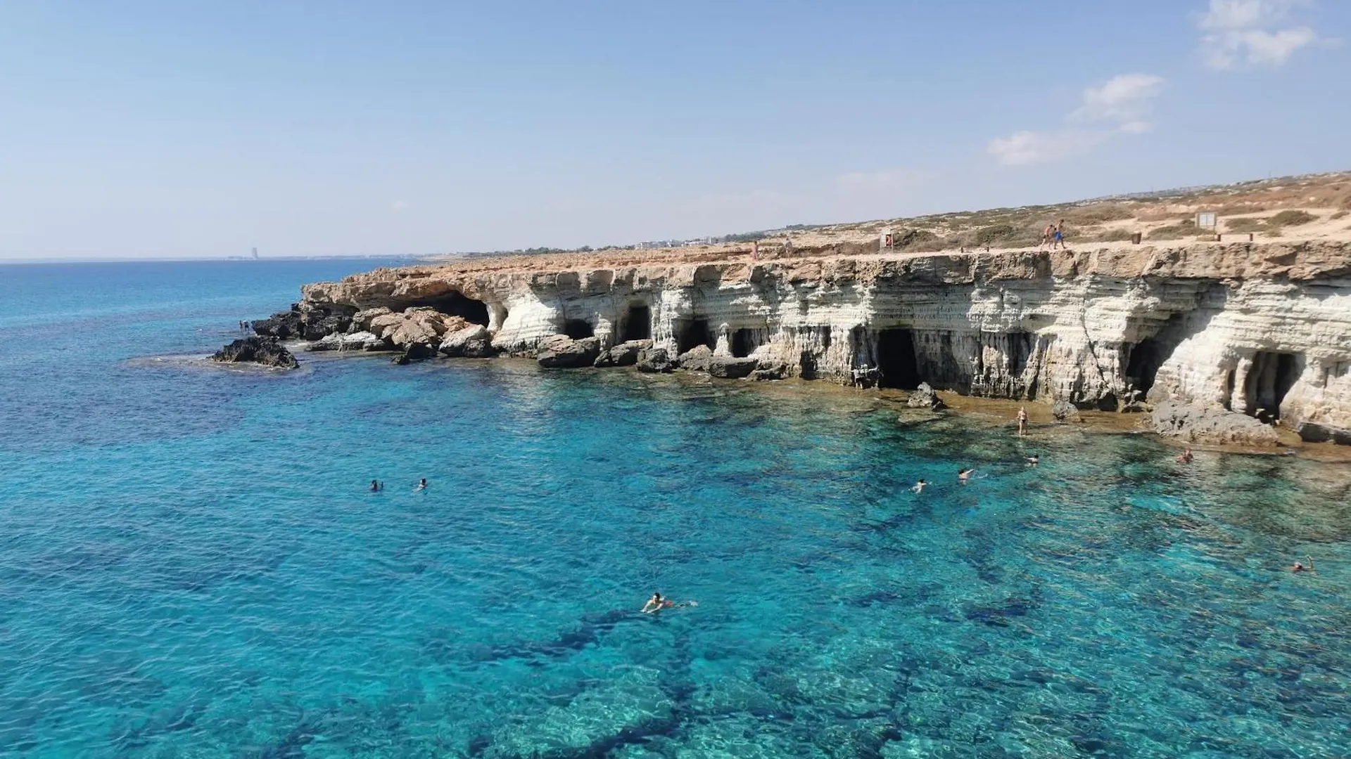 Beach Bliss Apartment بروتاراس